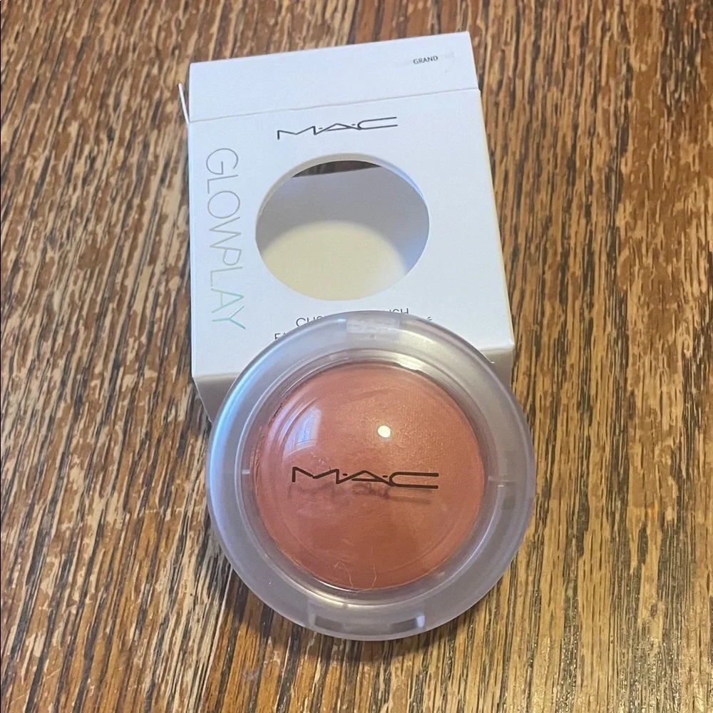 MAC Cosmetics Glow Play Blush - Soft Coral